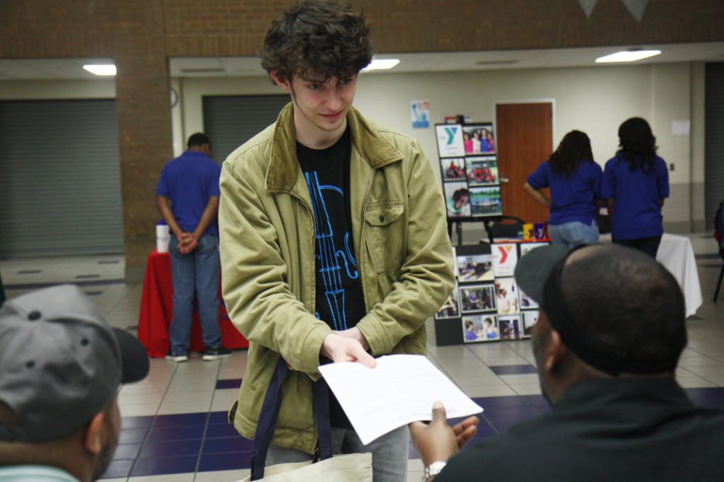 Looking for work: Senior Hollis Jenkins submits an application to a possible employer. He hopes to obtain an internship in computer sciences. Photo by Veronika Schiebler