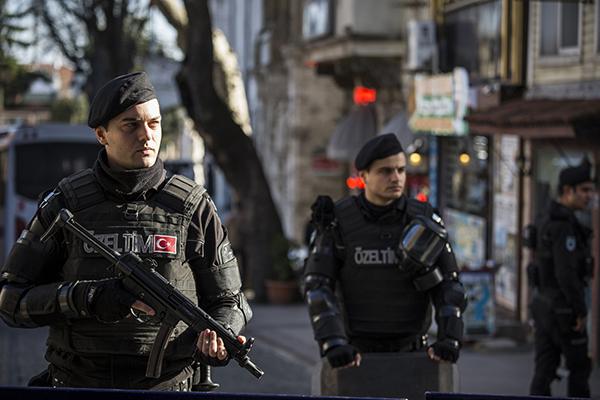 Turkish police stand guard after cordoning off Sultanahmet, the historic center of Istanbul, after a suicide bomber killed at least 10 tourists near the Blue Mosque on Jan. 12, 2016. Turkey&apos;s president Recep Tayyip Erdogan announced that ISIS was responsible for the bombing. (Jodi Hilton/NurPhoto/Zuma Press/TNS)