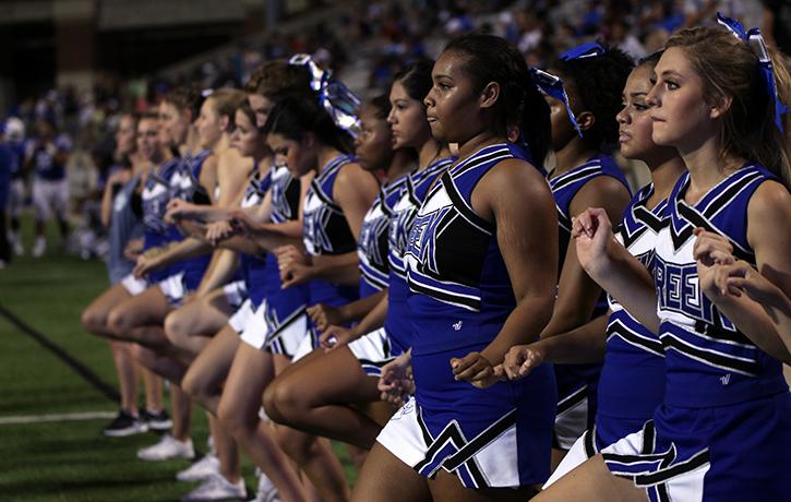 Cheerleaders line up during the second half kick off.