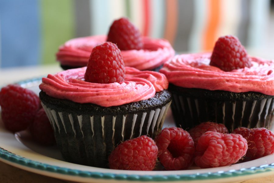 Students strive to create the winning cupcake