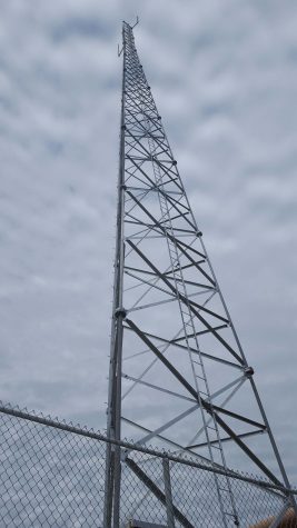 The new radio tower by the H-wing