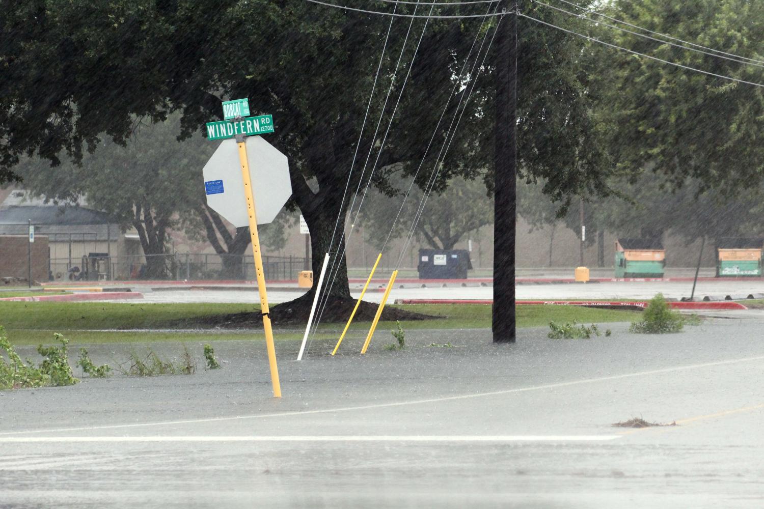 Streets begin to flood near Pridgeon and Campbell Middle School.
